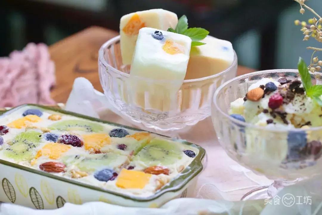 用盒装酸奶自制酸奶的家常做法,自制酸奶放水果的家常做法