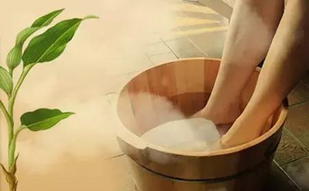 冬天泡热水澡去寒吗,冬天泡热水澡除湿气吗