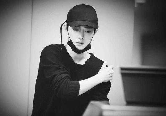 肖战黑照片,肖战照片事件