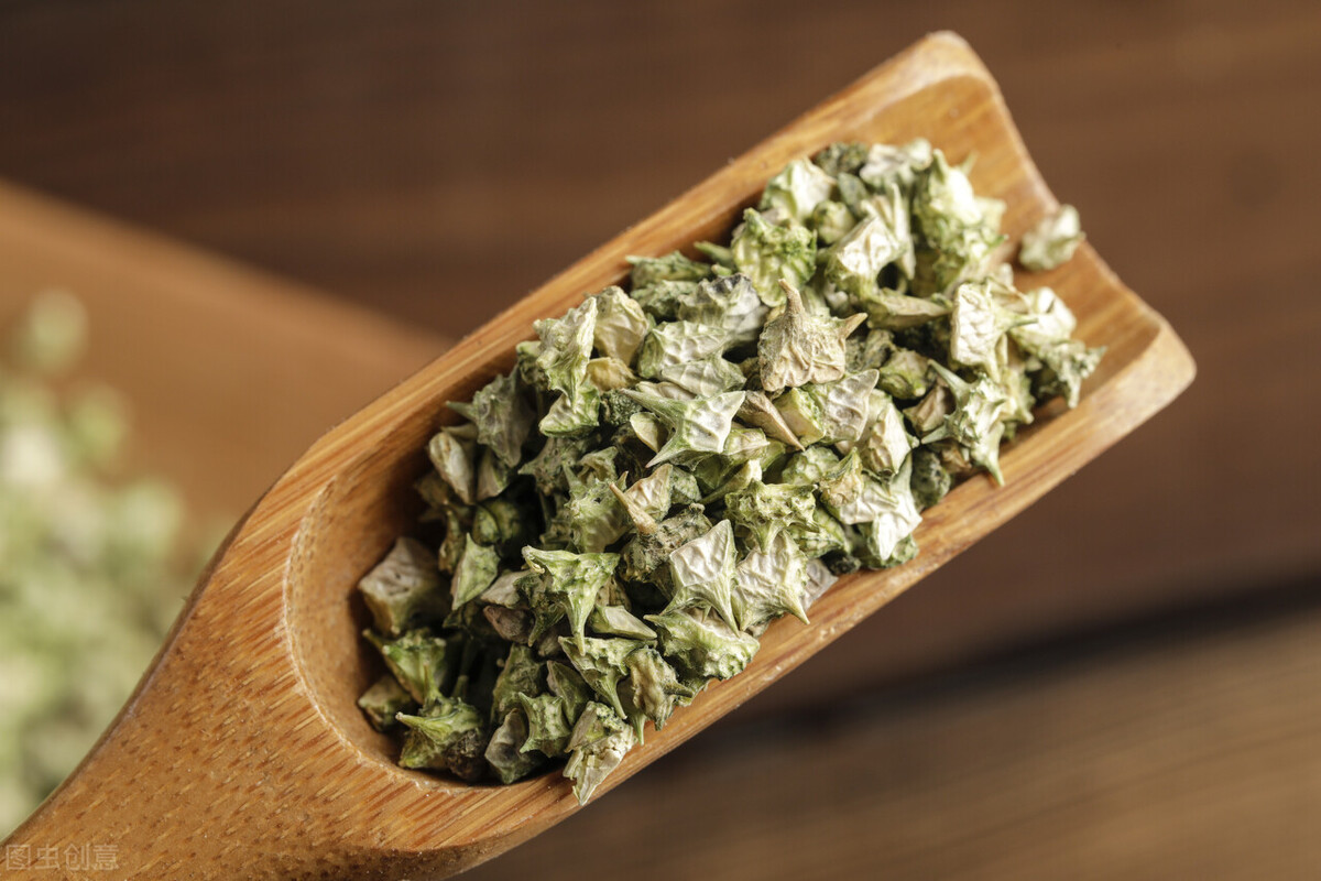 有湿疹可以用当归和黄芪泡水喝吗,血虚风燥引起湿疹吃什么中成药