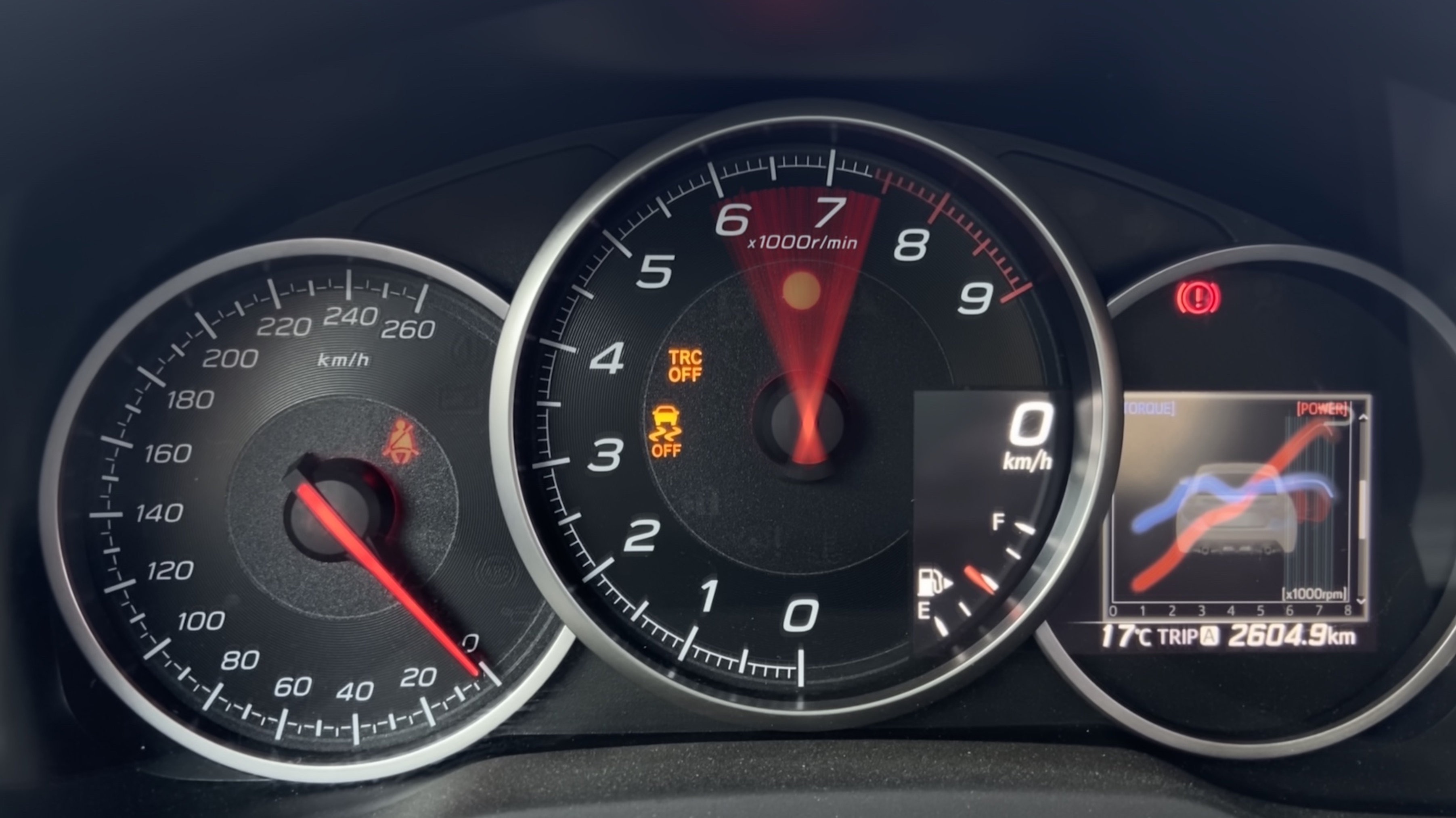 水平对置快吗,水平对置四缸发动机优缺点