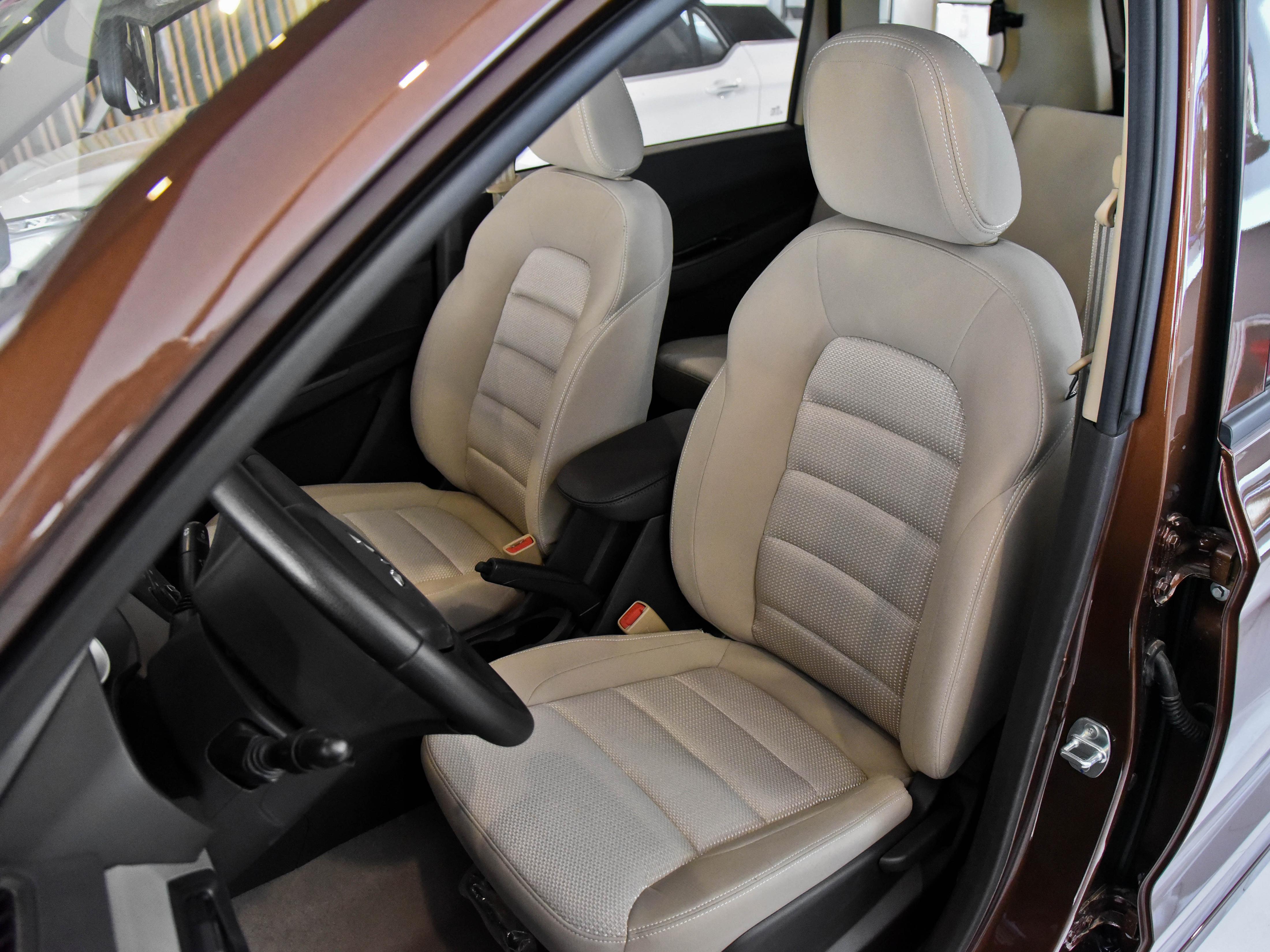 便宜实用的五菱汽车,经济实惠五菱宏光