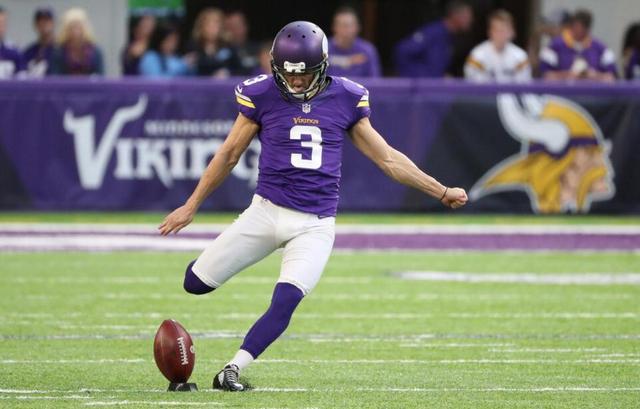 nfl橄榄球位置介绍,美式橄榄球nfl传球姿势