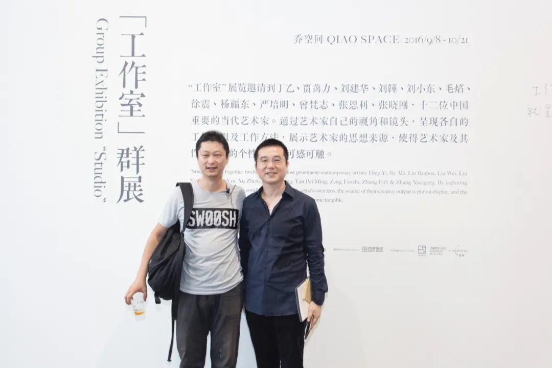 东北小城走出的“狂徒”：火遍全世界，老外排队看他的展