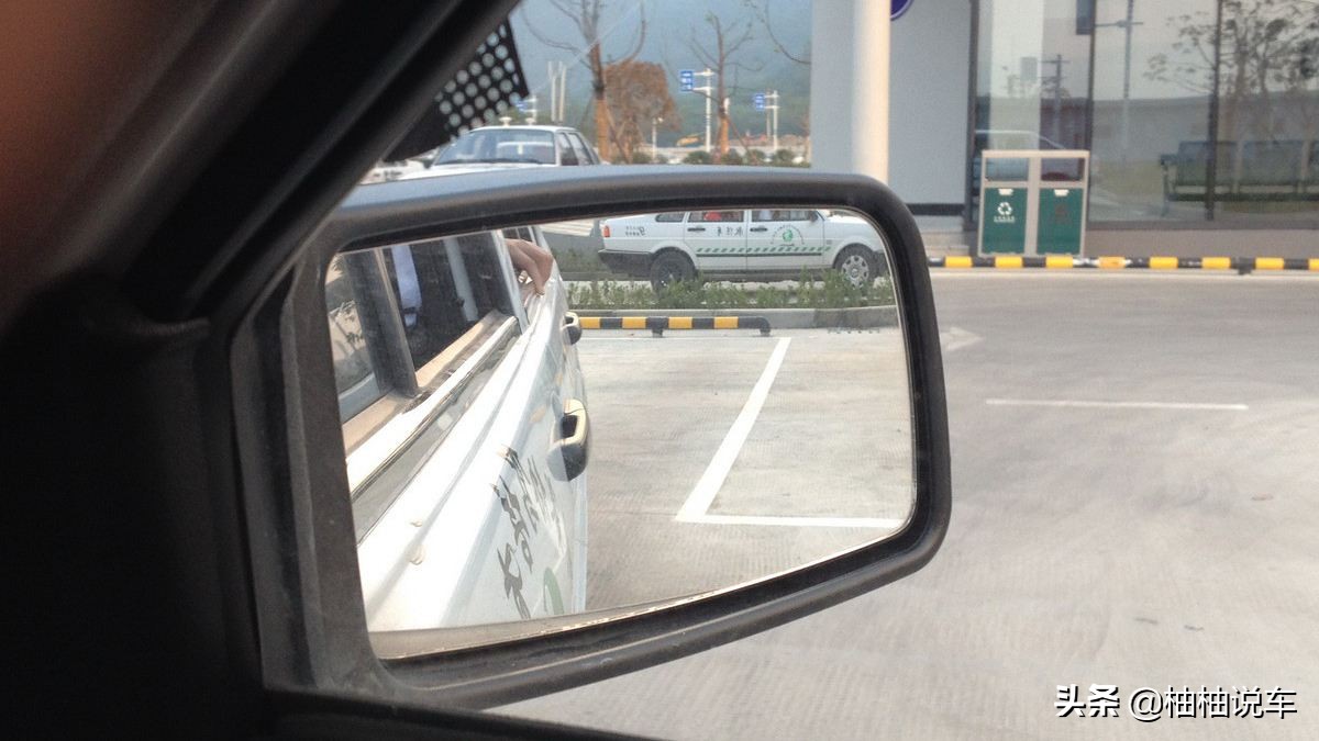 实际倒车入库修方向的技巧和口诀,倒车入库技巧怎么修方向