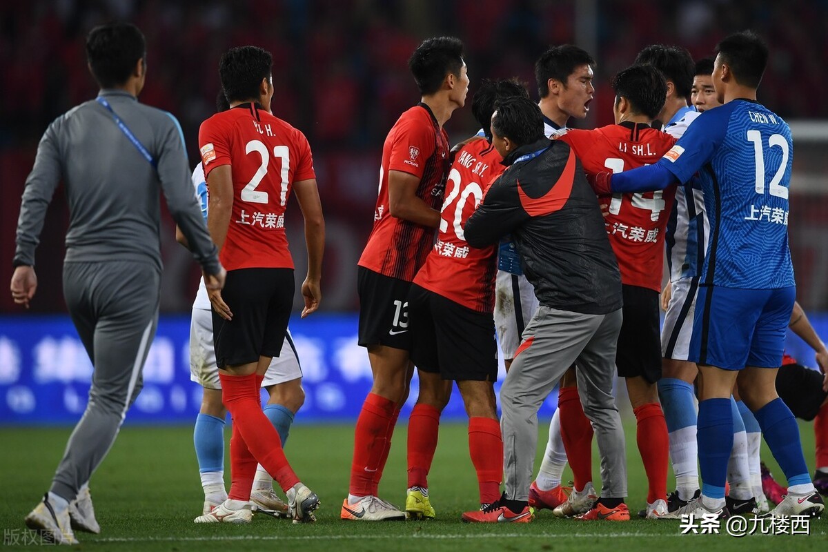 中超中的严重犯规,中超严重犯规合集