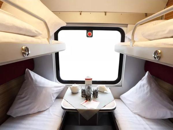 软卧真的软吗,软卧并不软