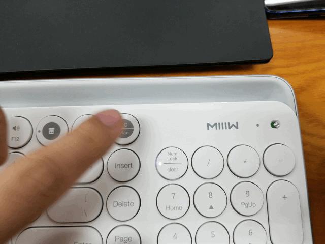 高颜值高质量的蓝牙键盘,米物双模键盘手感