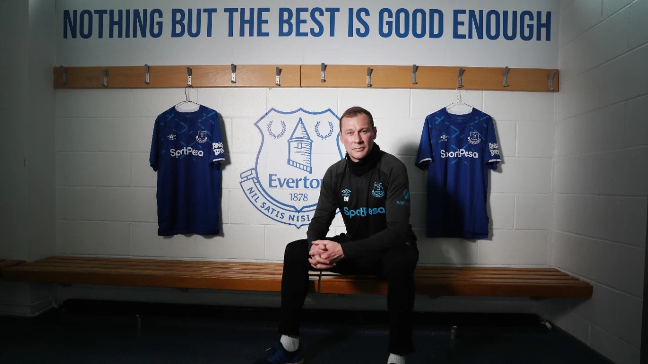 邓肯斯托克顿,邓肯弗格森