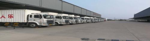 人人乐商超,人人乐跨界开化妆品店