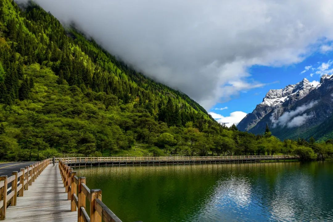 人的一生一定要去一次四姑娘山,四姑娘山适合一个人吗