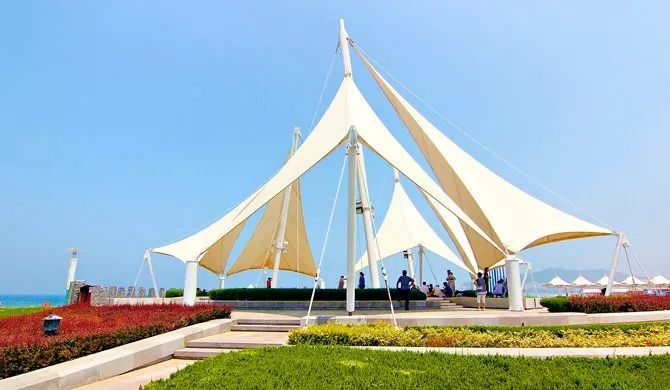 国际海水浴场“大白帆”美容改造，11月威海新房成交1612套