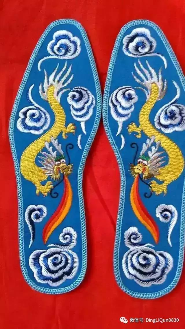 鞋垫上的刺绣艺术欣赏,鞋垫刺绣怎么刺绣熊猫嘴巴