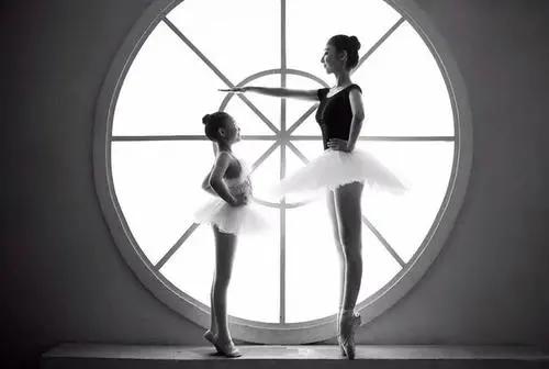 幼儿舞蹈课堂导入有哪些教学方法,幼儿舞蹈教学方法和教学手段