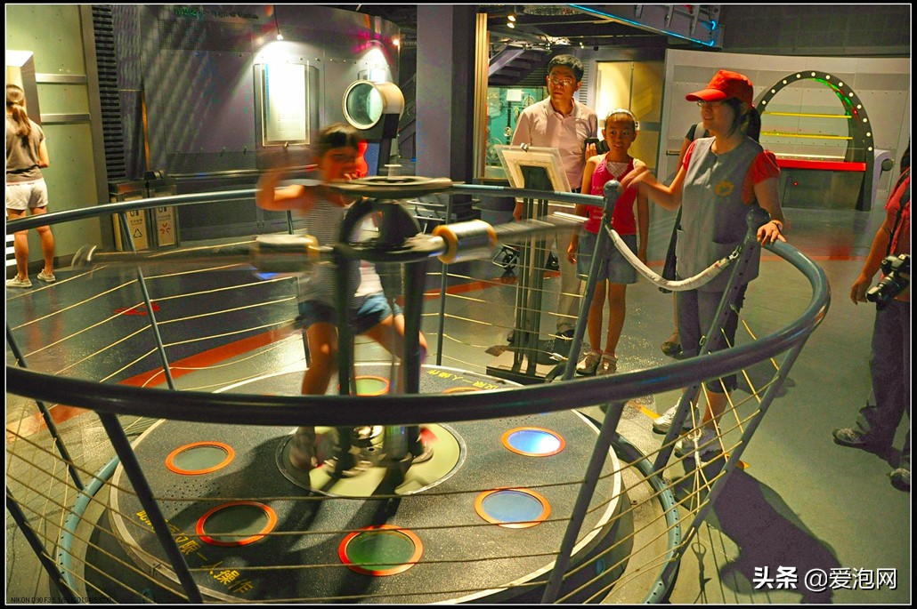 上海科技馆游玩攻略,上海科技馆亲子游玩攻略