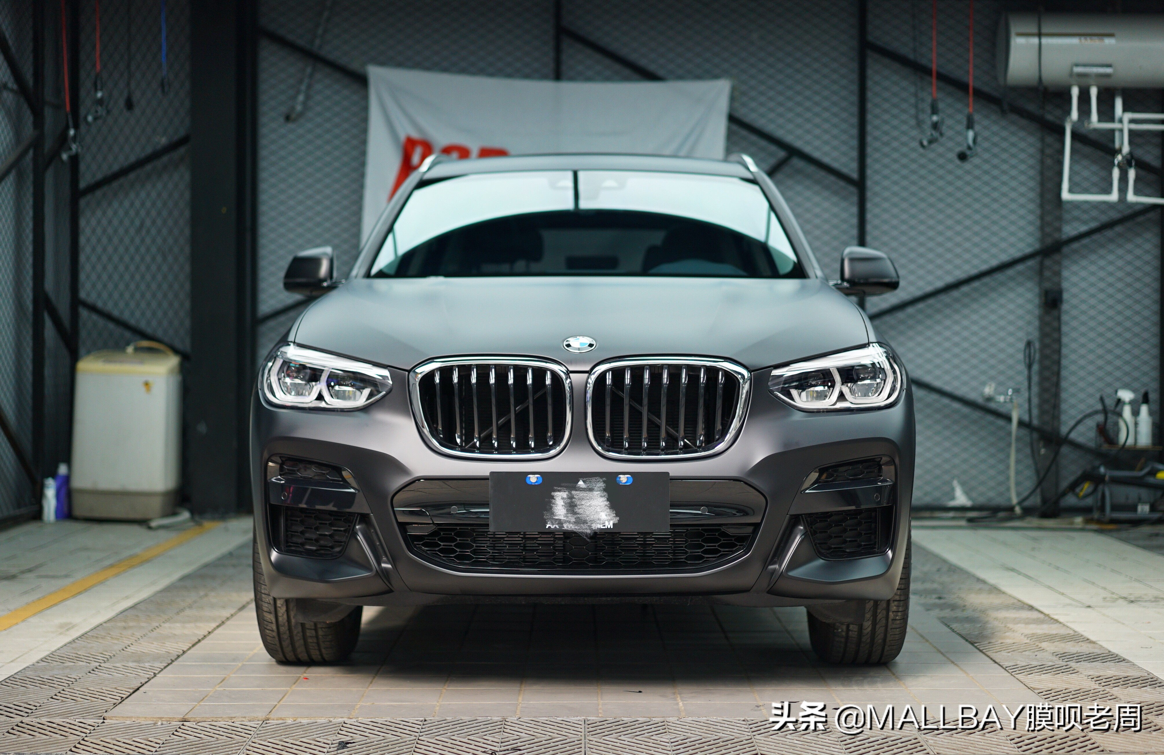 宝马x3水晶水泥灰改色,宝马x3贴膜改色