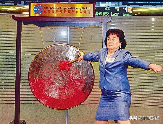 账上6亿现金、却拖欠5000万广告费金嗓子女掌门被限制出境：另有隐情？