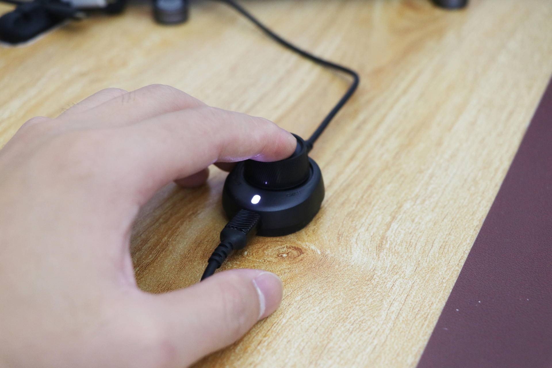 赛睿耳机寒冰5怎么用,赛睿寒冰5吃鸡最佳设置