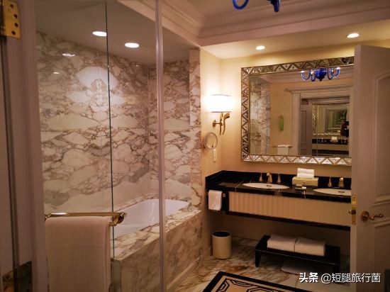 澳门四季酒店和威尼斯人酒店,澳门巴黎酒店还是威尼斯酒店好