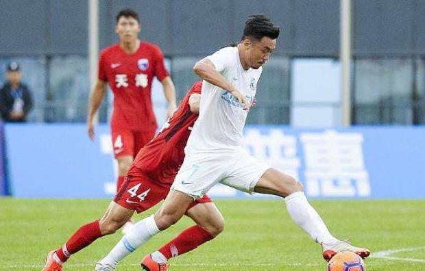 大连一方1:5天津天海，送深圳降级，赛后贝尼特斯一番话引人深思