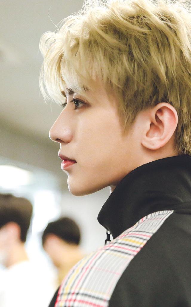 被上帝吻过的4个男星,被上帝吻过的5位男星