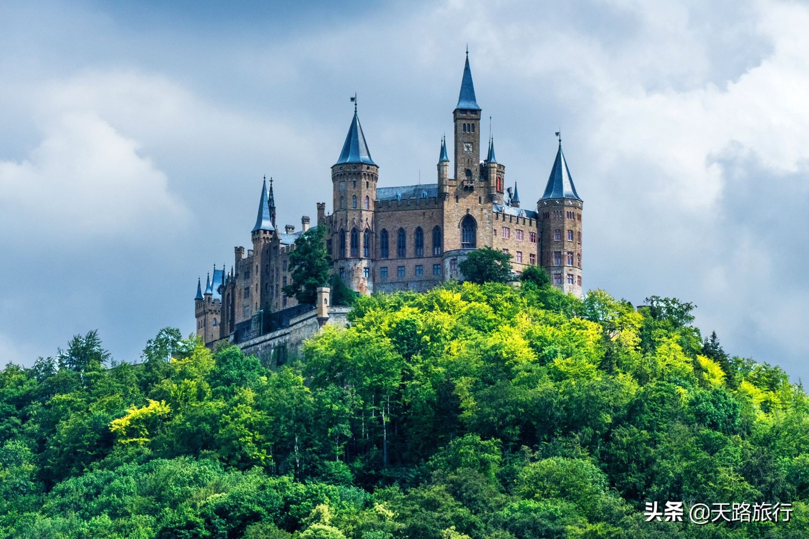 世界上最美的4座城堡,世界上最美丽的城堡图片前10名