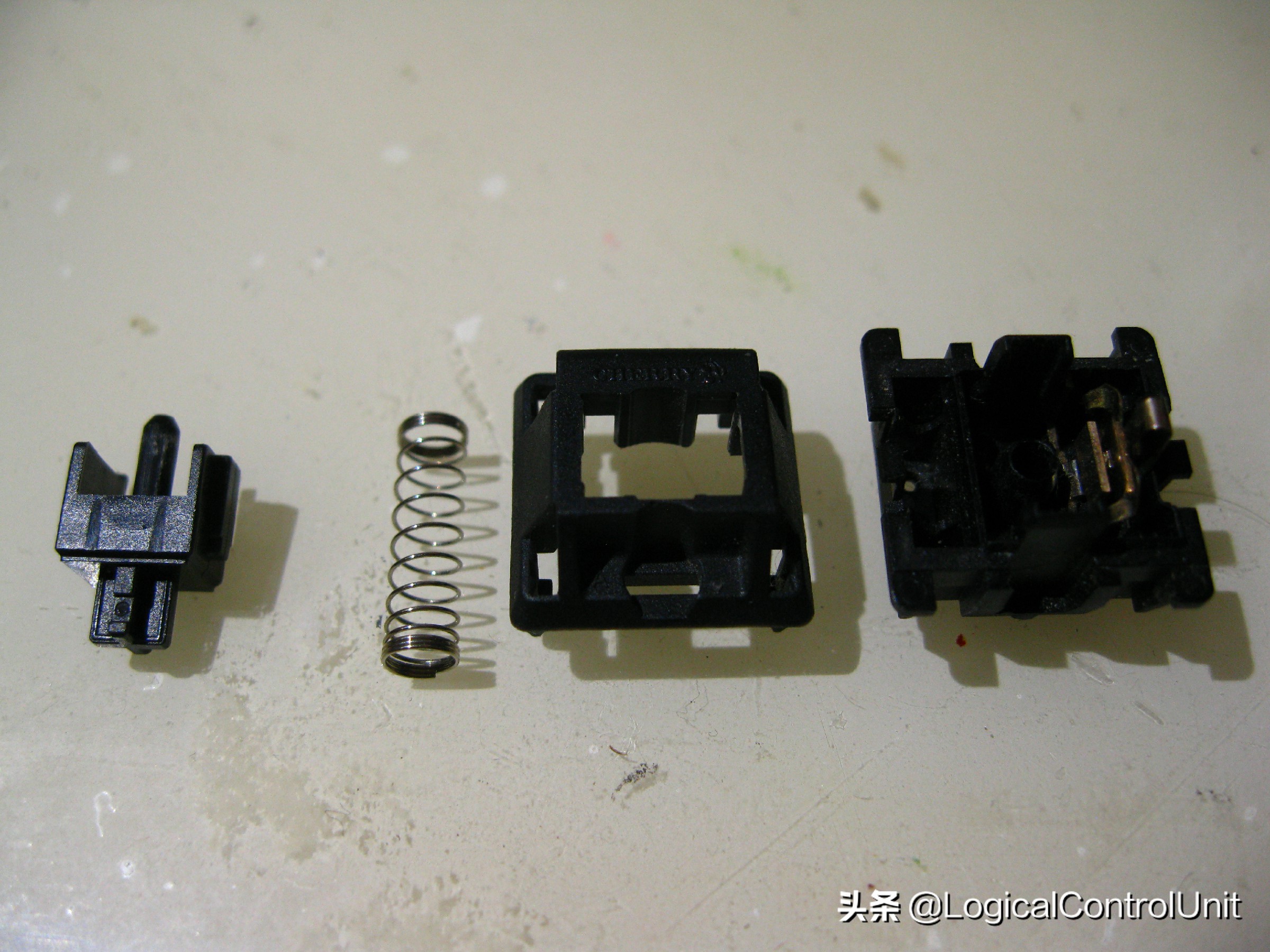 机械键盘按键不灵是轴体还是键帽,键盘按键不灵敏怎么解决