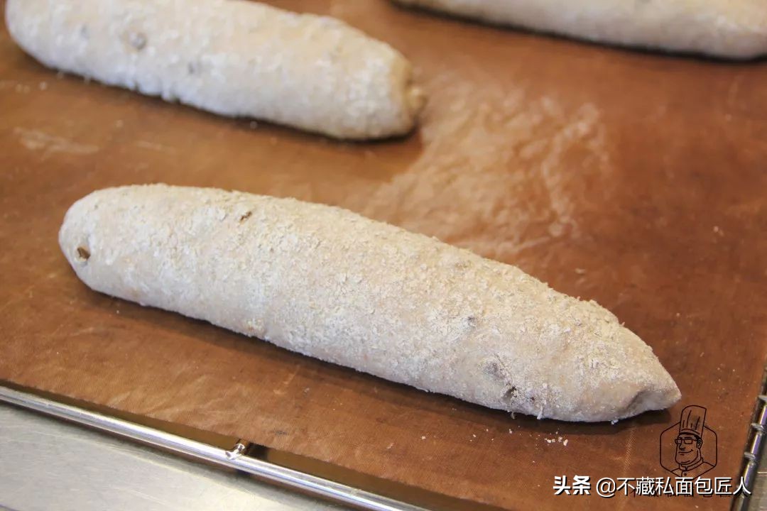 黑麦法棍的正宗做法与烤法,黑麦法棍