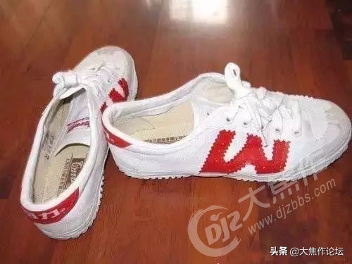 曾经这种衣服在焦作人手一件，穿过的都老了