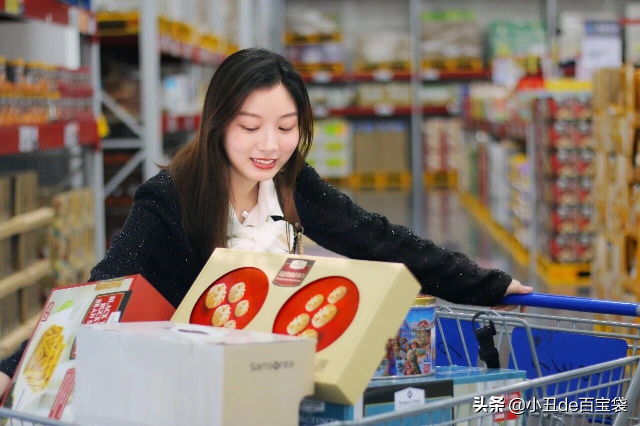 瞒不住了！成都这家网红会员商店终于在周年庆上露出真面目...