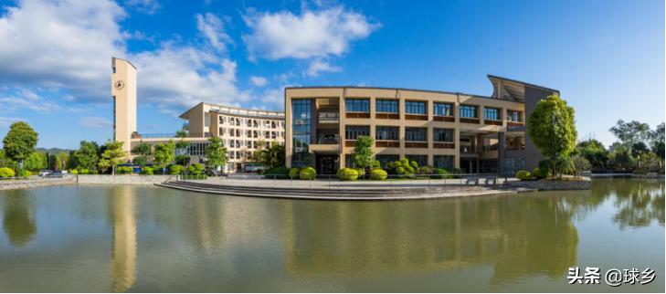 富力足校选拔视频,富力足校招收梯队青少年