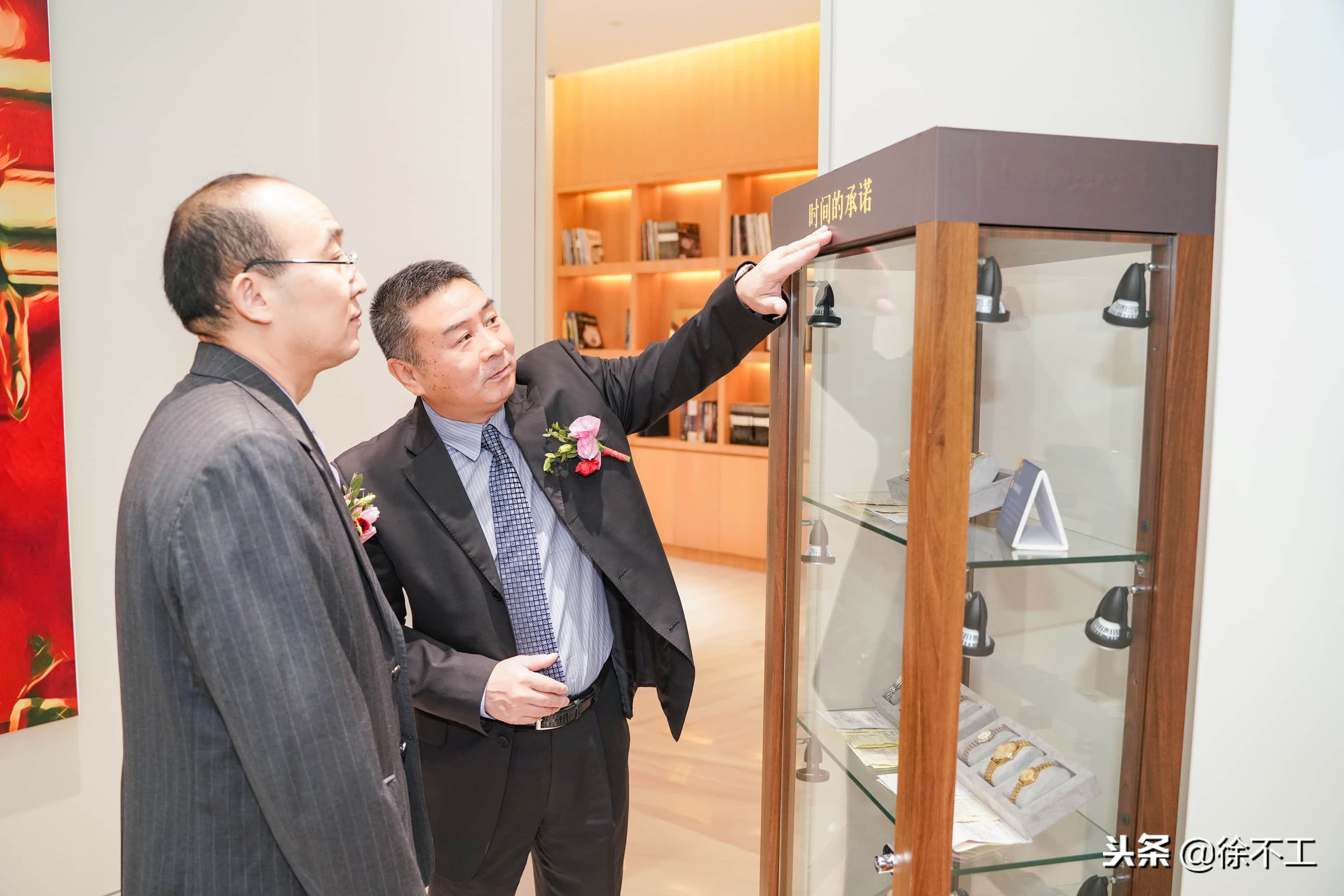 大腕儿快讯：亨吉利与斯沃琪集团在深圳开设首家合作售后服务中心