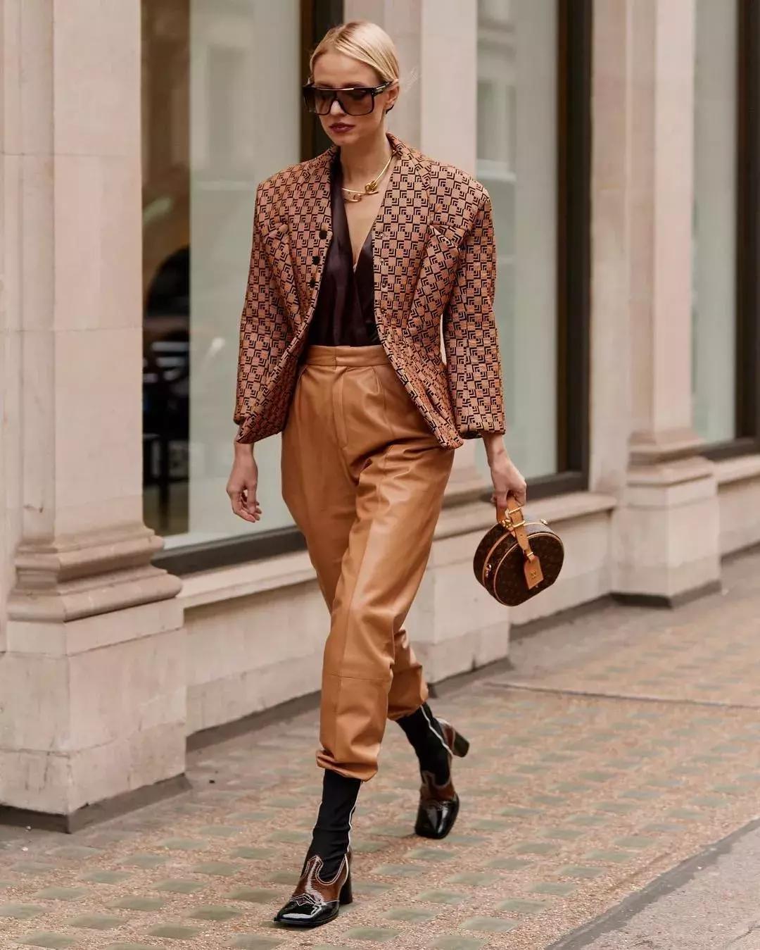 先别急着入手秋装,第一批秋装应该上什么款