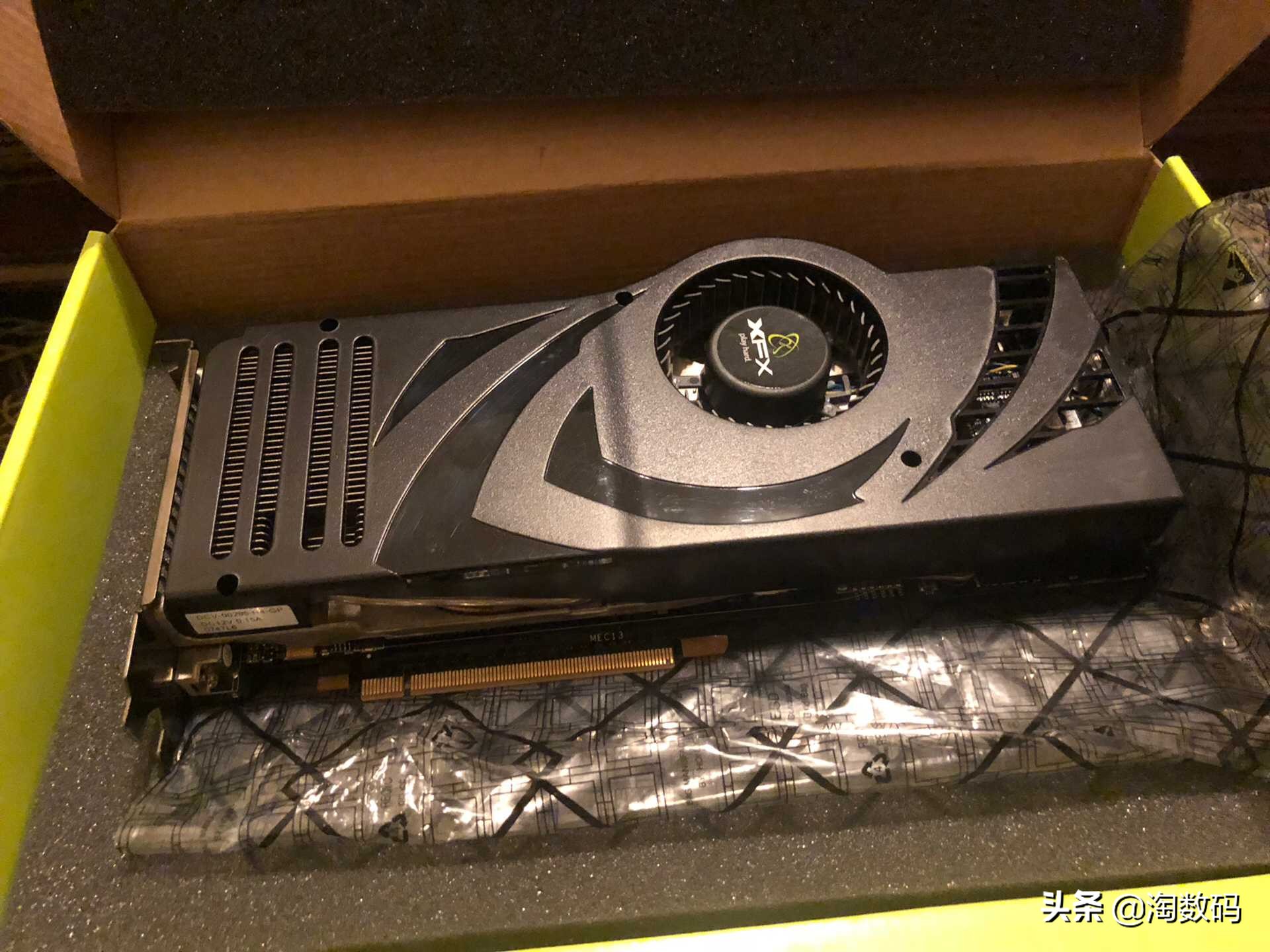 能认识这几张显卡的,都是至少20年数码PC经验的骨灰级大神