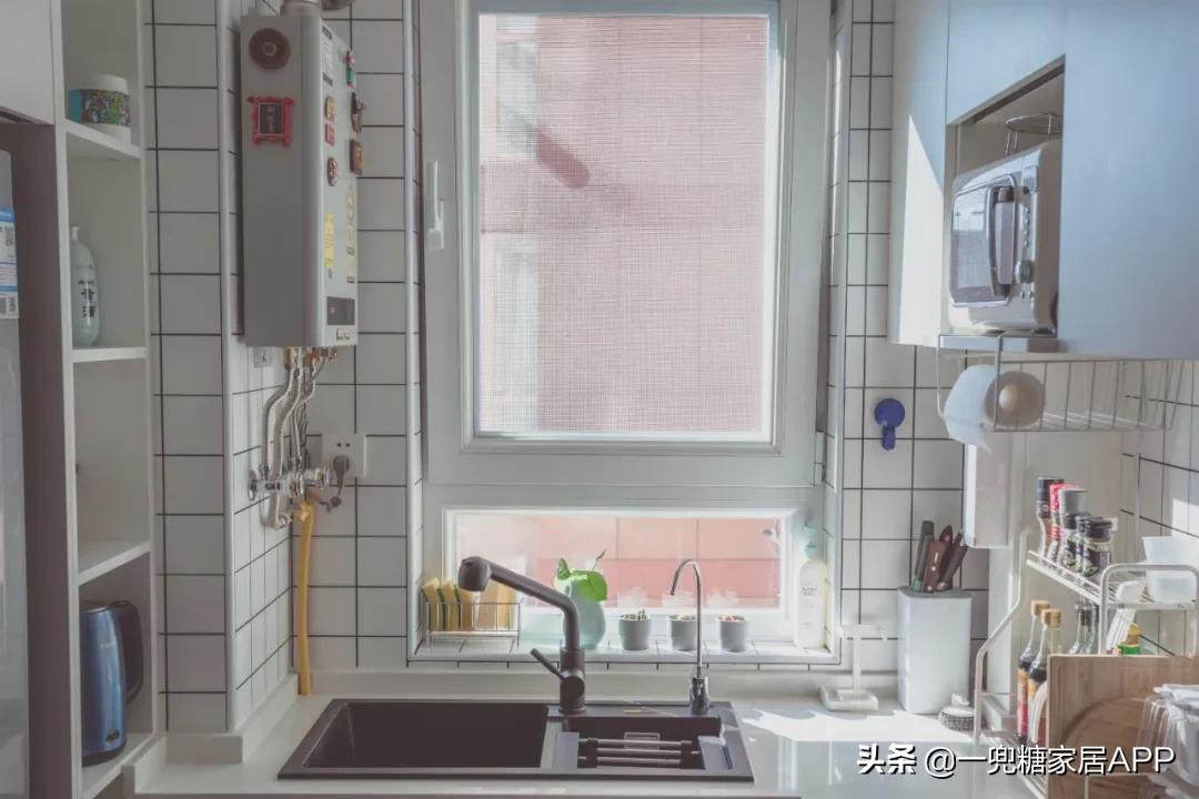 48平米小餐厅,双人小包厢餐厅可看电影