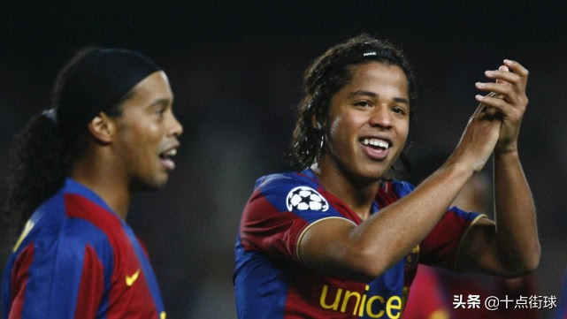 前巴萨球星竟然自曝不雅照！随即删除，女友多国混血儿+网红模特