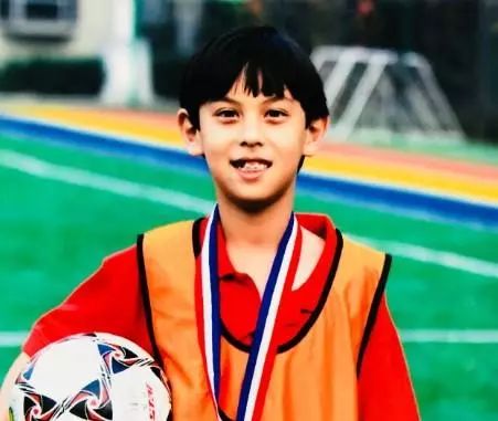 李玲玉吴磊,李玲玉混血儿子近照曝光