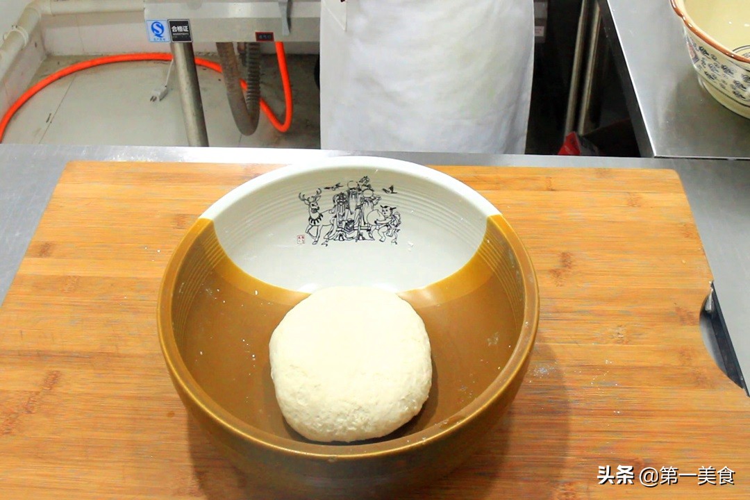 怎样做千层饼才能凉了不发硬,怎么擀千层饼又圆又薄