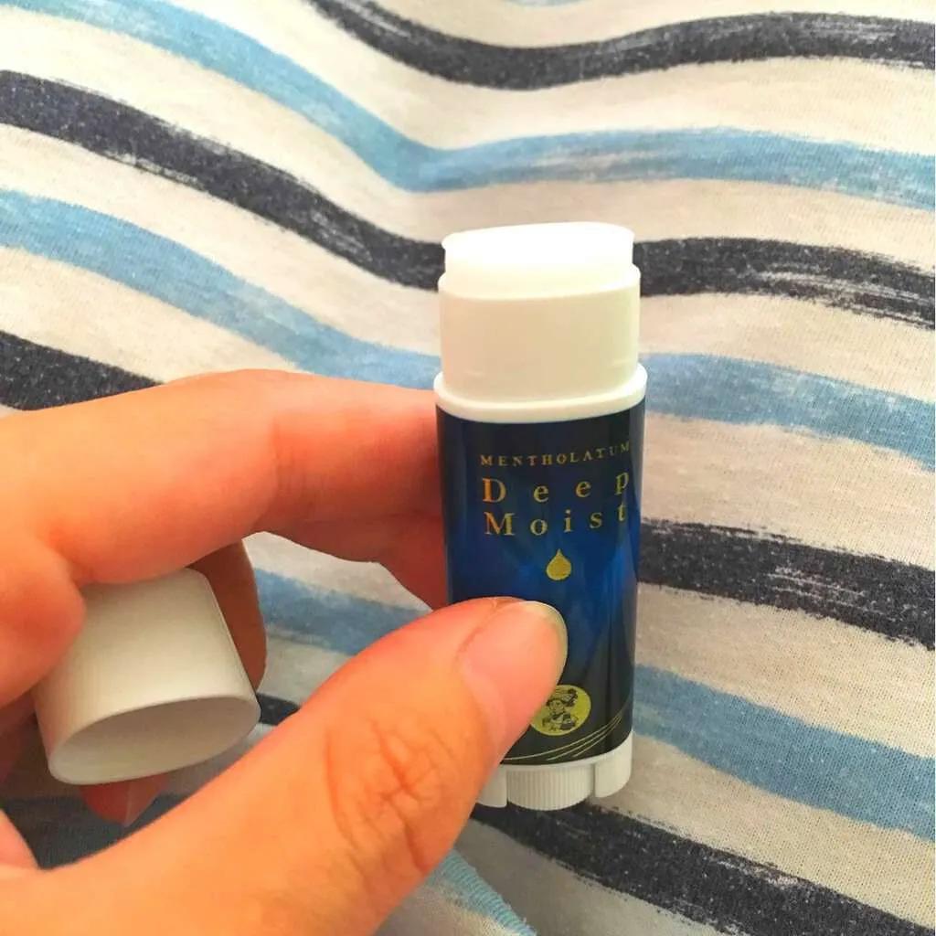 日本毒舌杂志LDK测评曼秀雷敦润唇膏，这几款“荣获”差评