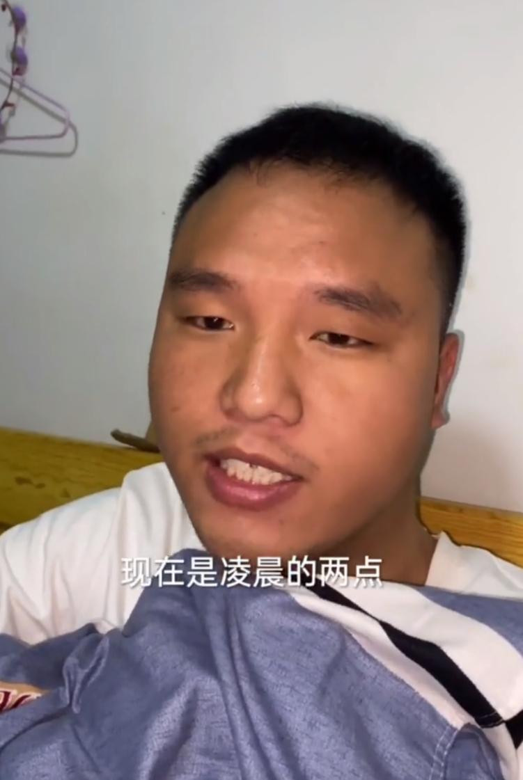 横店群演拜王宝强和赵丽颖,横店群演以王宝强激励自己