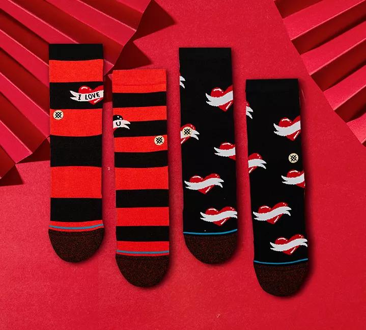 送女朋友的情人节礼物推荐最新款,送女朋友礼物实用惊喜轻奢情人节