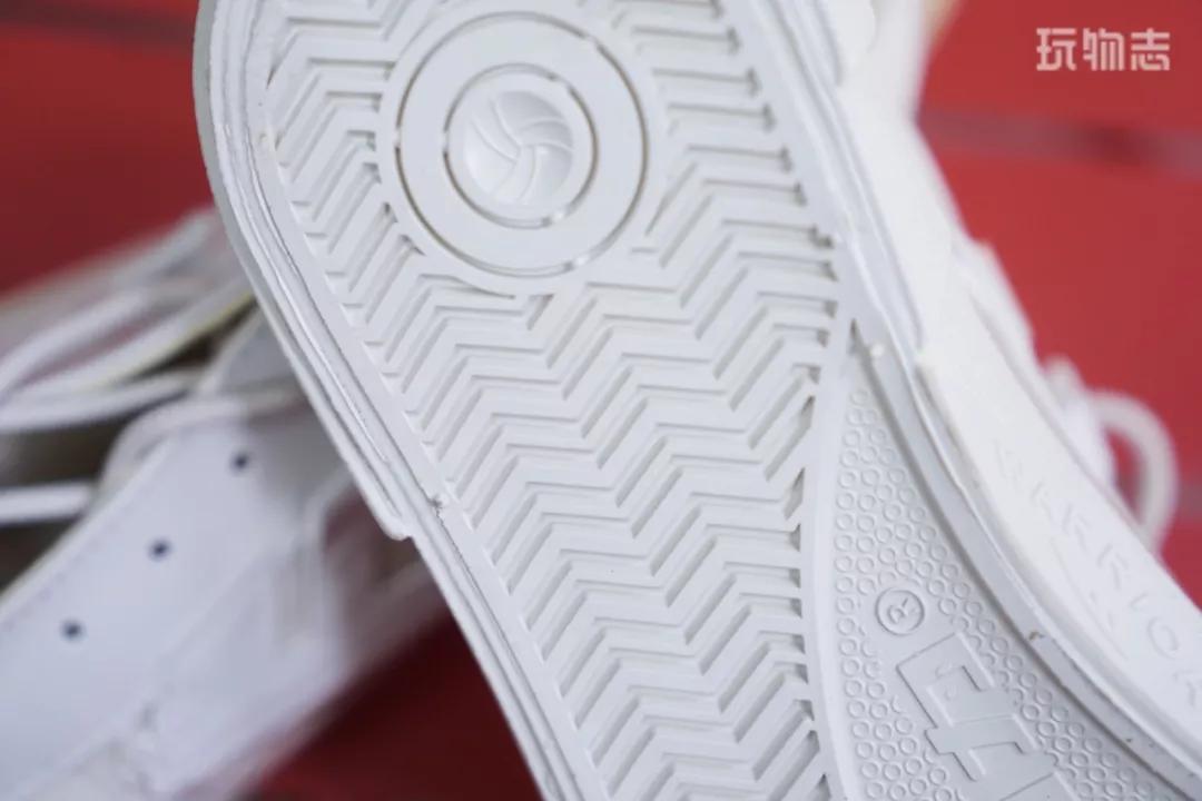 回力百年老店帆布鞋,回力老国货新潮流