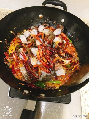 小龙虾最简单的做法去头的小龙虾,六种小龙虾哪种做法最好吃