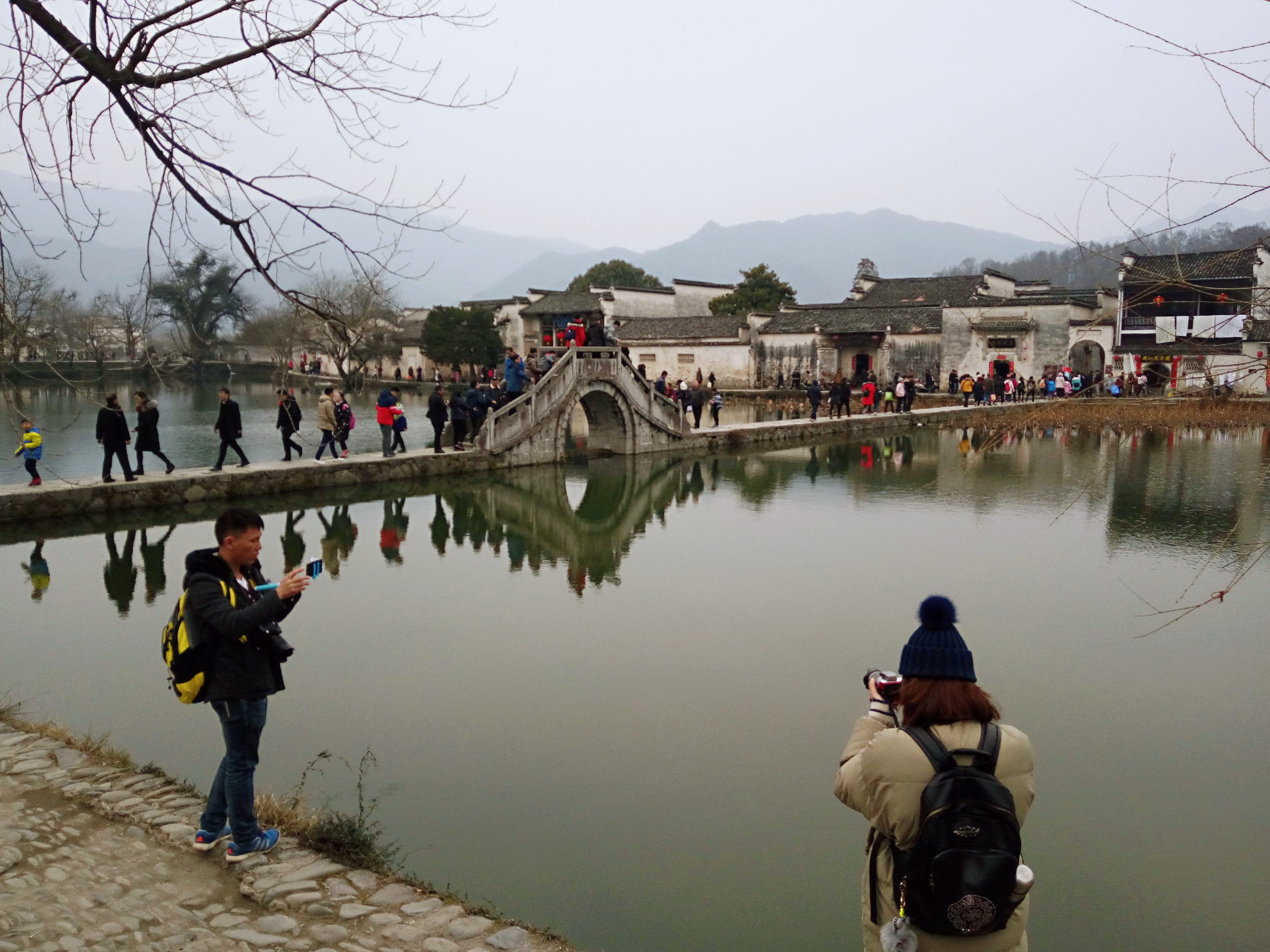 徽派村落宏村风景,山为牛头树为角的意思