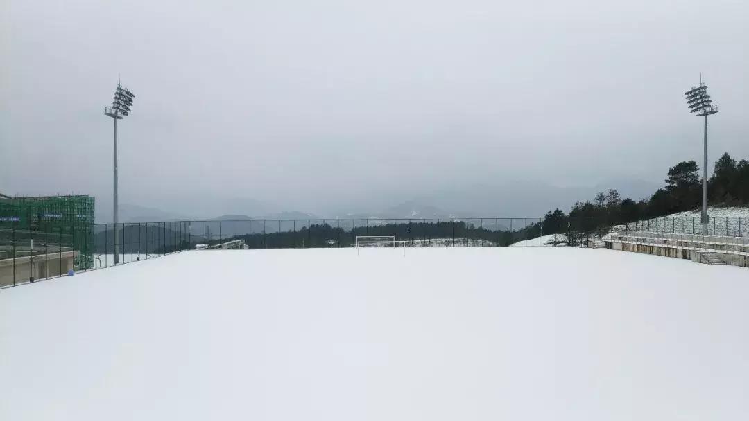 全国首届雪地足球邀请赛,雪天足球比赛中国
