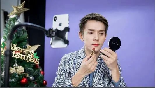 如何成为月入10万带货主播,如何成为一个合格的直播带货网红