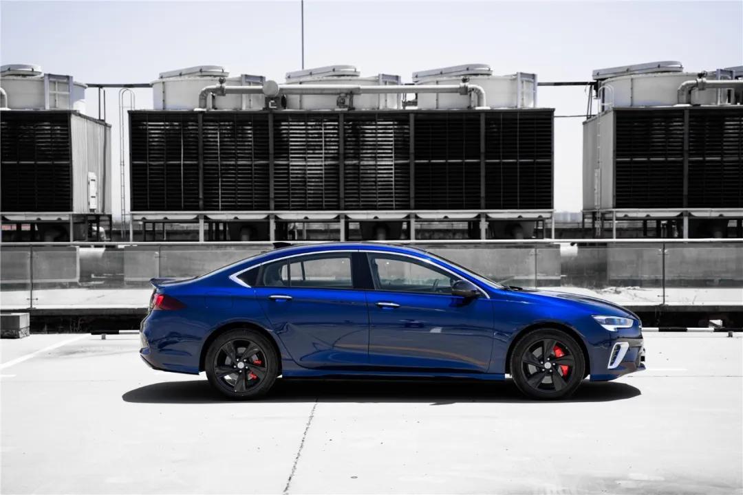 君威GS减震悬架,新款君威gs改避震效果