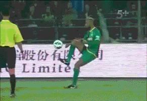 从世界足球先生到国家总统，他是非洲乃至世界第一人！