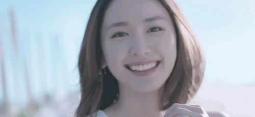 我的漂亮小姐姐在哪里英语怎么说,跟外国小姐姐说英语