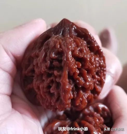 核桃盘时间长了为什么会变红玉化,盘的核桃发霉了怎么办